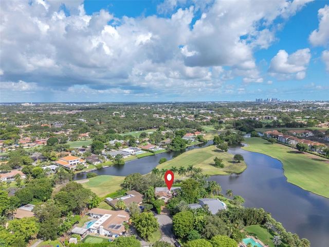 2941 Fairway Dr, Hollywood, FL 33021