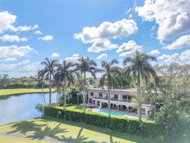 2941 Fairway Dr, Hollywood, FL 33021
