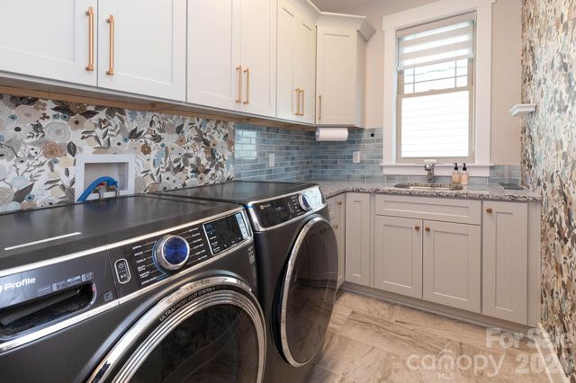 158 Waightstill Drive, Arden, NC 28704