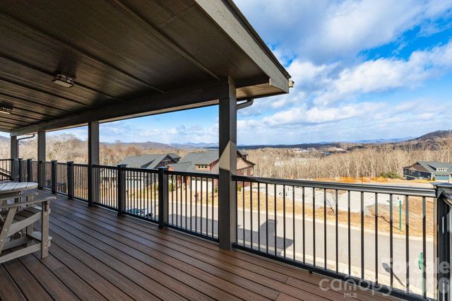 158 Waightstill Drive, Arden, NC 28704