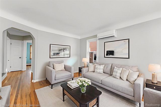 1811 15th Street, Wyandotte, MI 48192