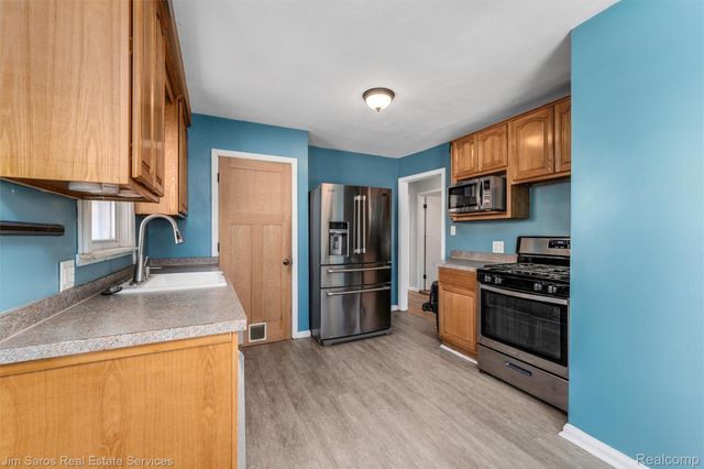 1811 15th Street, Wyandotte, MI 48192