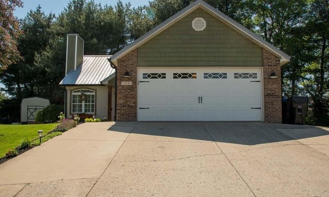 213 Horseshoe Court, Frankfort, KY 40601