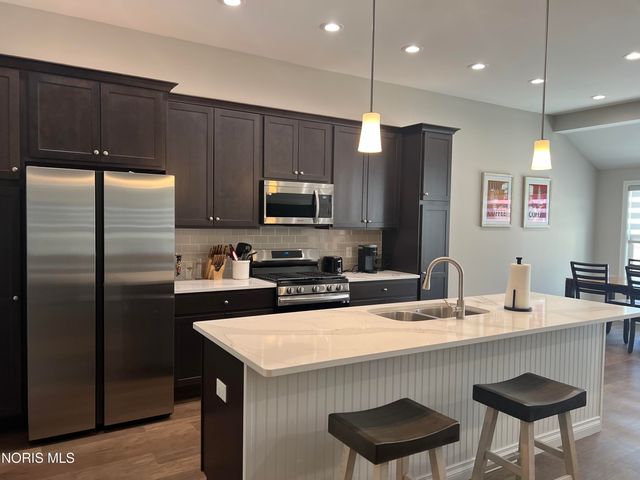 3402 Moonlit Pass, Monclova, OH 43542