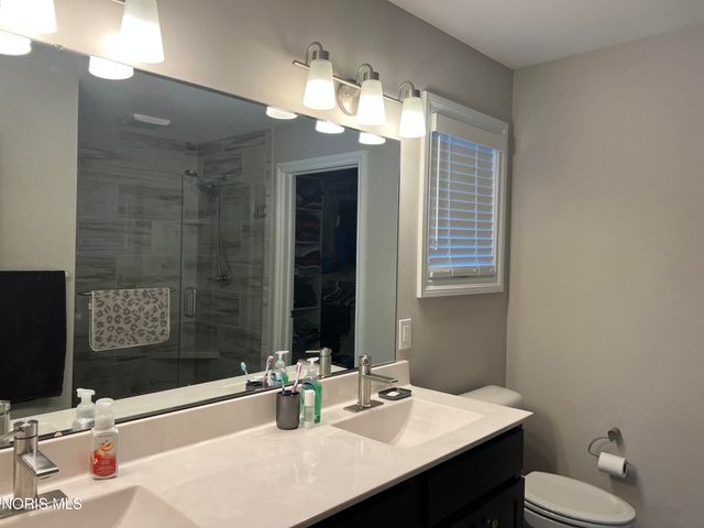 3402 Moonlit Pass, Monclova, OH 43542