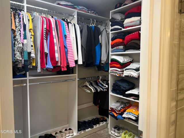 3402 Moonlit Pass, Monclova, OH 43542