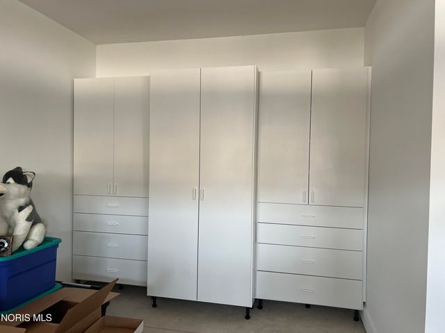 3402 Moonlit Pass, Monclova, OH 43542