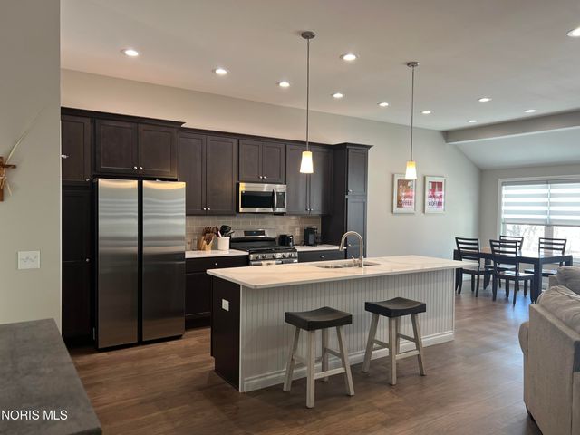 3402 Moonlit Pass, Monclova, OH 43542