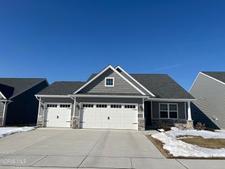 3402 Moonlit Pass, Monclova, OH 43542