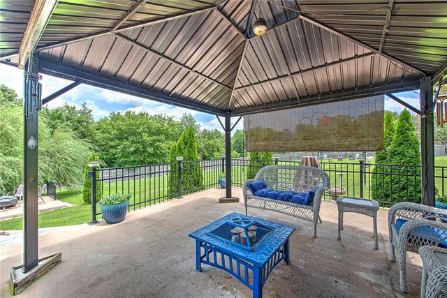 15888 Stave Court, Gentry, AR 72734