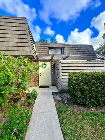 903 9th Terrace, Palm Beach Gardens, FL 33418