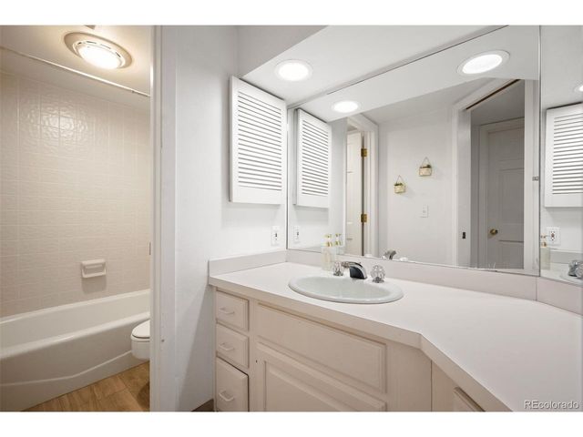 347 Harrison St, Denver, CO 80206