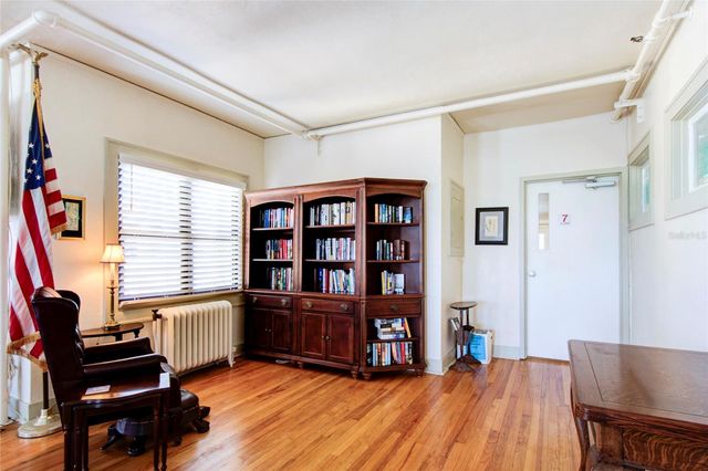 130 4TH AVENUE N 502, St Petersburg, FL 33701