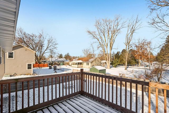 W1018 Larkspur ROAD, Genoa City, WI 53128