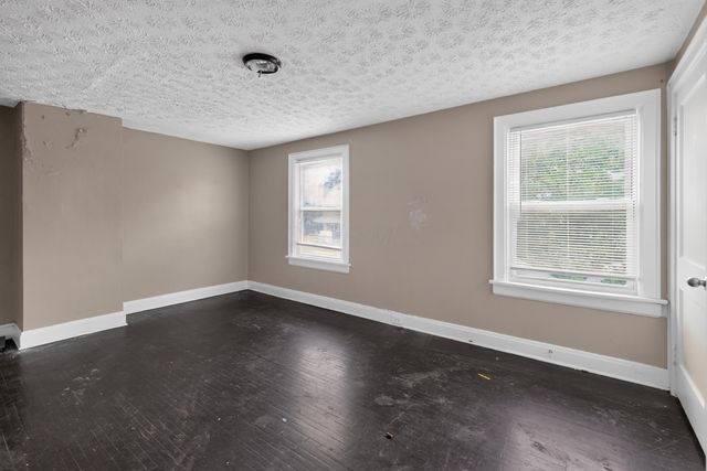 591 Clark Avenue, Columbus, OH 43223