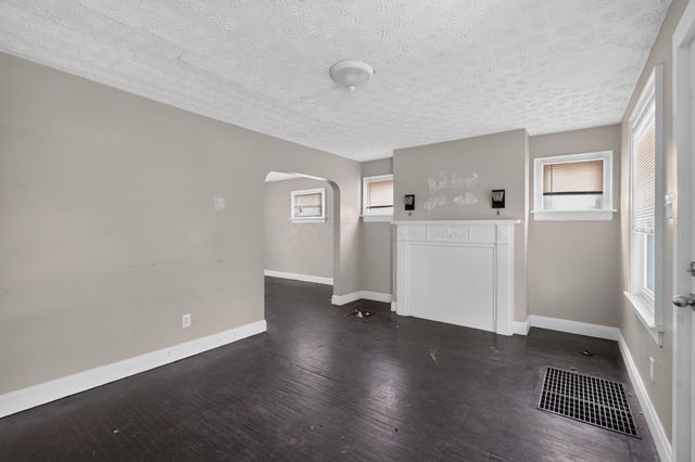 591 Clark Avenue, Columbus, OH 43223