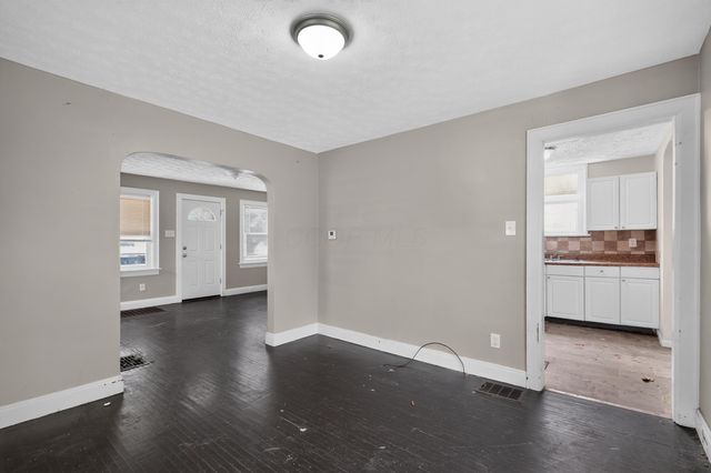 591 Clark Avenue, Columbus, OH 43223