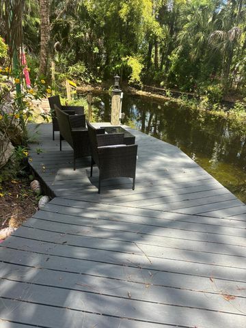 8259 N 155th Pl Place N, Palm Beach Gardens, FL 33418