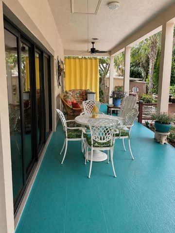 8259 N 155th Pl Place N, Palm Beach Gardens, FL 33418
