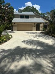 8259 N 155th Pl Place N, Palm Beach Gardens, FL 33418