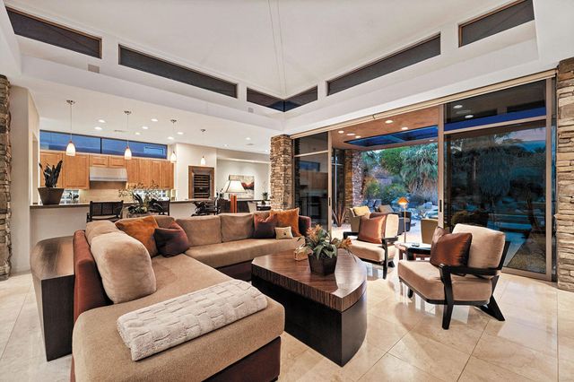 1134 Lake Vista, Palm Desert, CA 92260