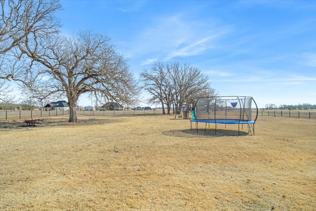 2055 Eastfield Drive, Wills Point, TX 75169