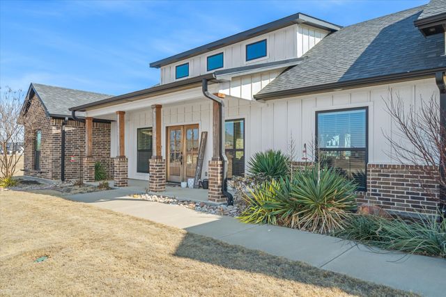 2055 Eastfield Drive, Wills Point, TX 75169