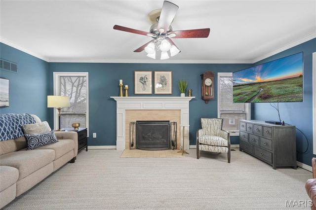 713 Village Wood Court, Ballwin, MO 63021