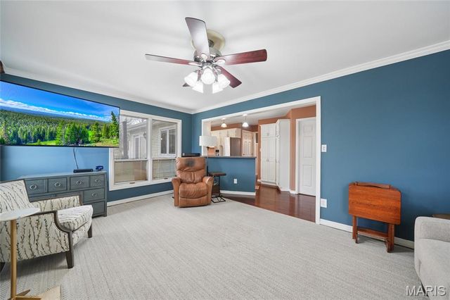 713 Village Wood Court, Ballwin, MO 63021