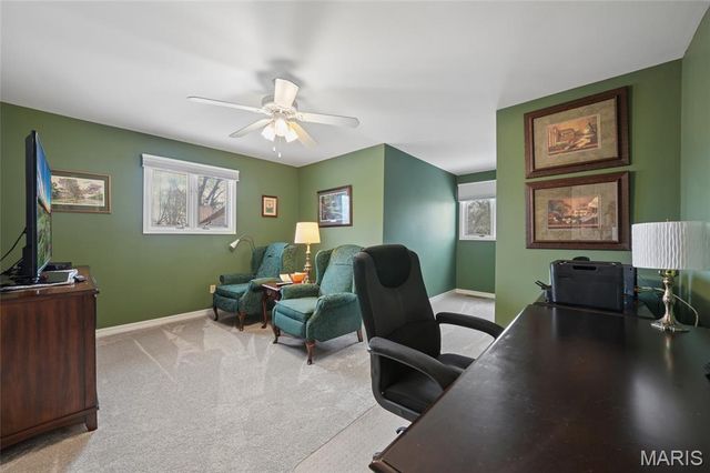 713 Village Wood Court, Ballwin, MO 63021