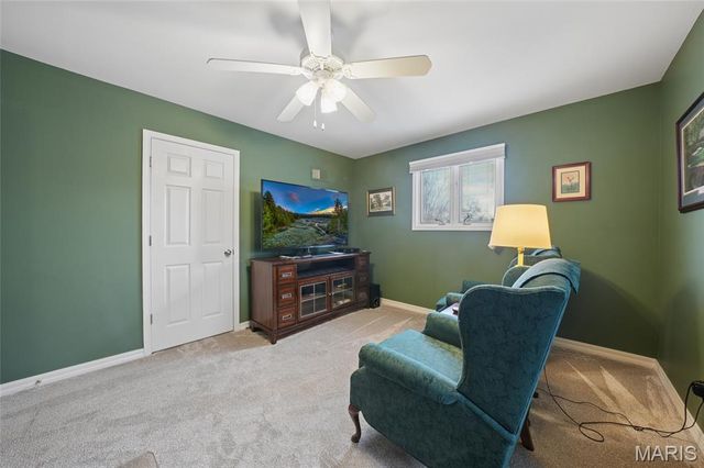 713 Village Wood Court, Ballwin, MO 63021