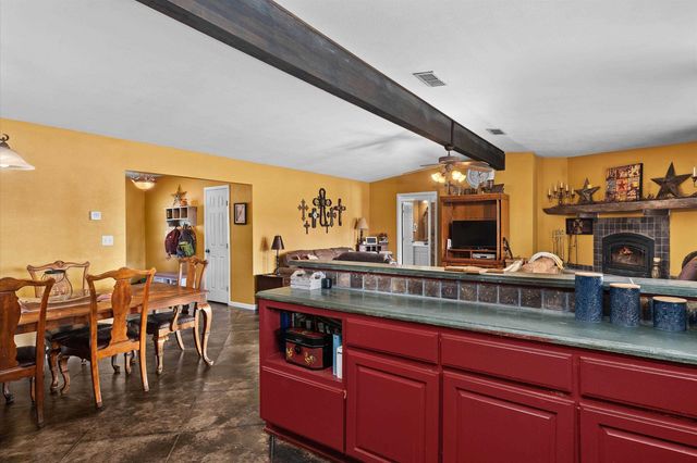 8550 New Hope Rd, Gilmer, TX 75645