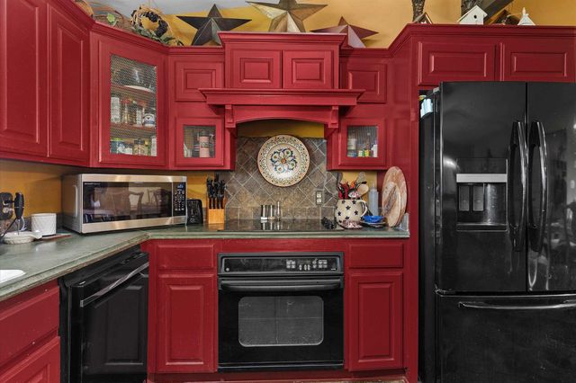 8550 New Hope Rd, Gilmer, TX 75645