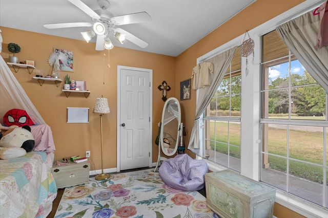 8550 New Hope Rd, Gilmer, TX 75645