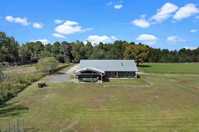 8550 New Hope Rd, Gilmer, TX 75645