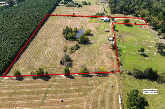 8550 New Hope Rd, Gilmer, TX 75645