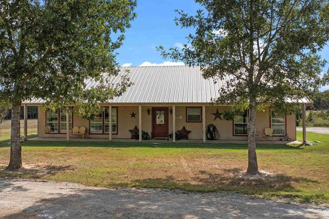 8550 New Hope Rd, Gilmer, TX 75645