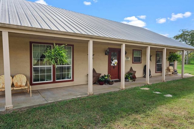 8550 New Hope Rd, Gilmer, TX 75645