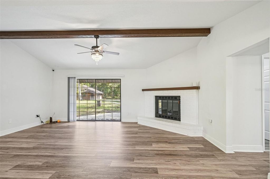 Image 10 of property listing at 5045 NE 132ND PLACE, Anthony, FL 32617