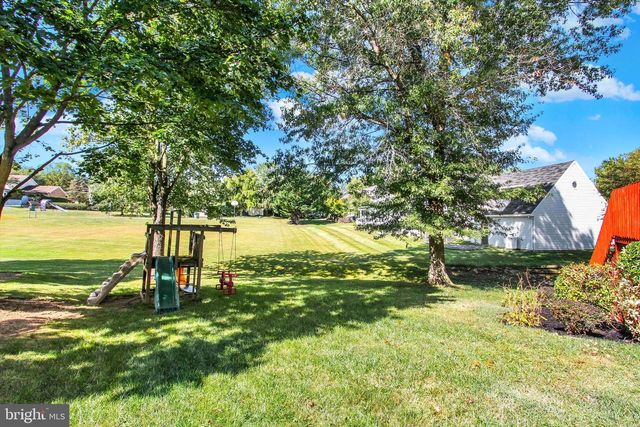 125 NORTHVIEW DR, Hanover, PA 17331