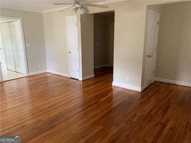 1910 La Dawn Lane NW, Atlanta, GA 30318