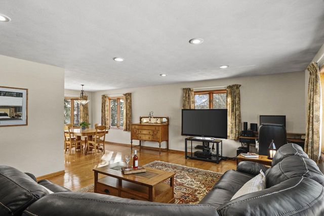 6415 Lani Lane, Mcfarland, WI 53558