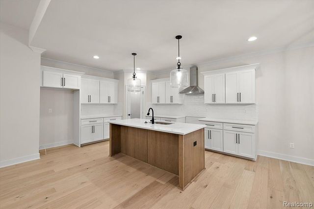 50798 Mistwood Drive, Macomb, MI 48042