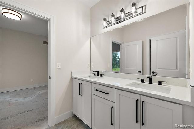 50798 Mistwood Drive, Macomb, MI 48042