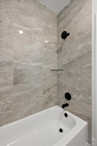 50798 Mistwood Drive, Macomb, MI 48042