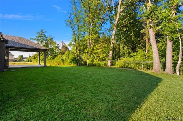 50798 Mistwood Drive, Macomb, MI 48042