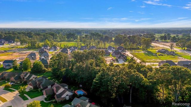 50798 Mistwood Drive, Macomb, MI 48042