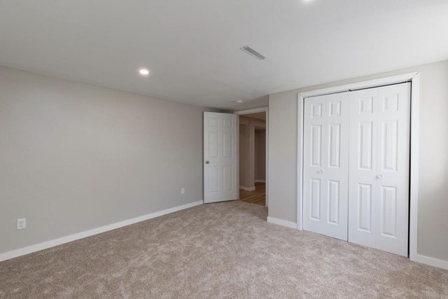 806 Gray, Aplington, IA 50604