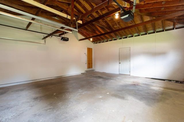 806 Gray, Aplington, IA 50604