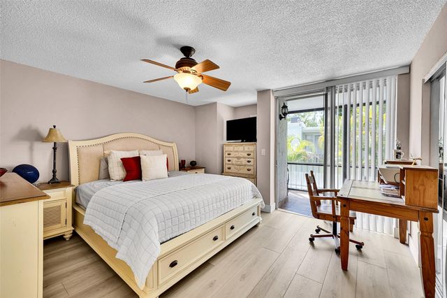 670 Kensington Place 5B, Wilton Manors, FL 33305